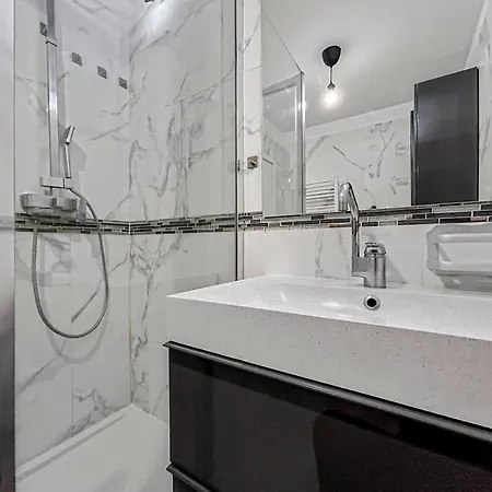 Confort Et Calme, Proche Commerces Apartment